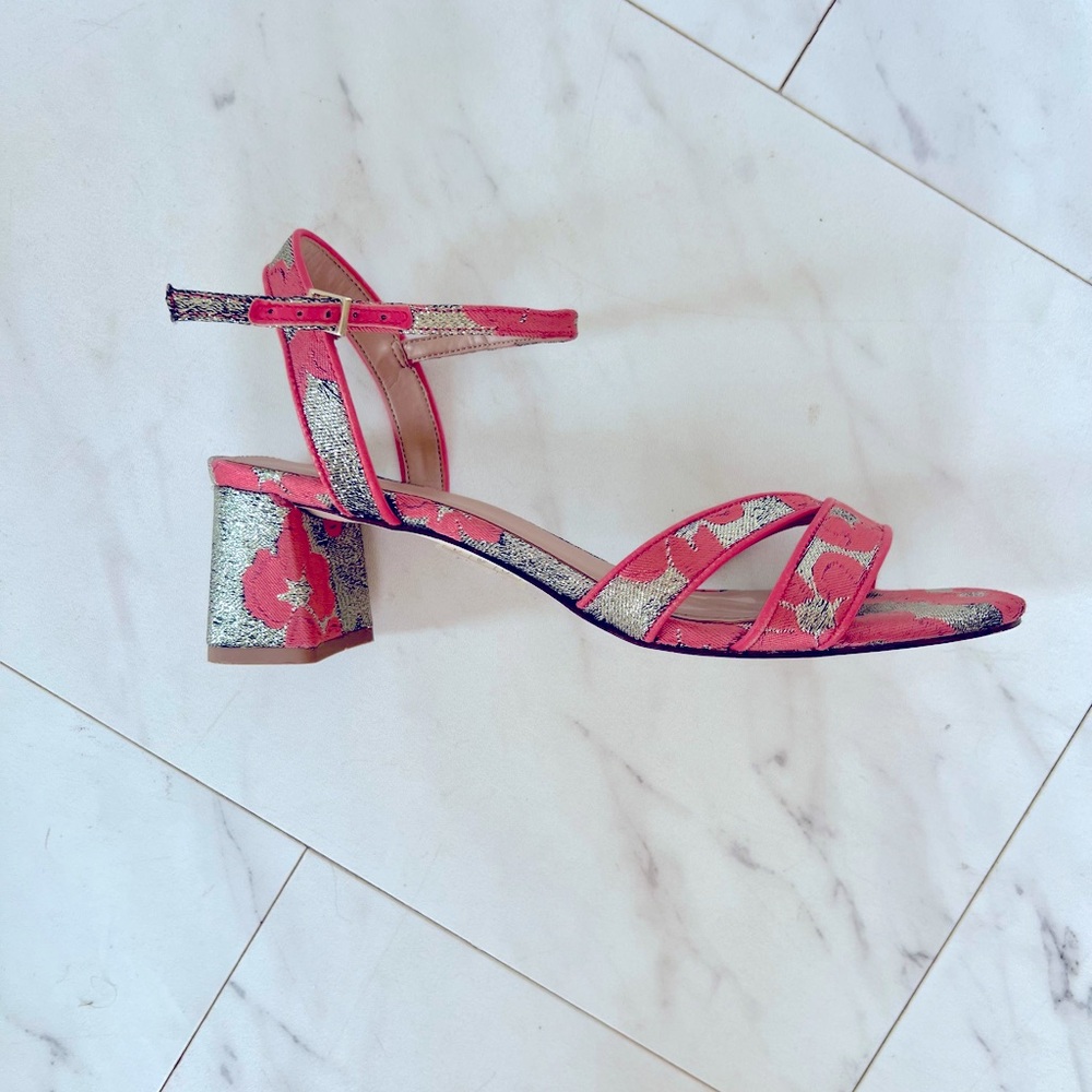 Anthropologie Pink and Gold Embroidered Women's Heels